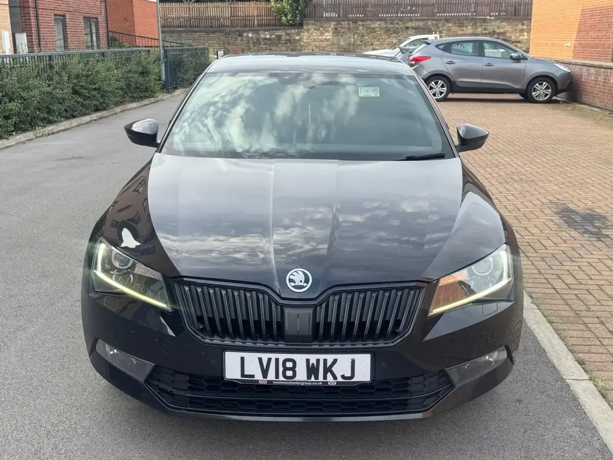 Used Skoda Superb SportLine 150 HP (110 kW) 2018 Black Hatchback