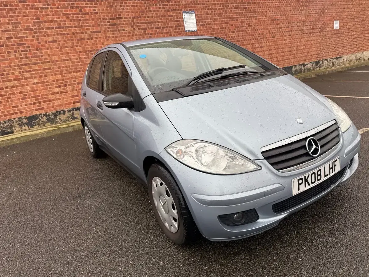 Used Mercedes A150 Classic 95 HP (69 kW) 2008 Blue Hatchback