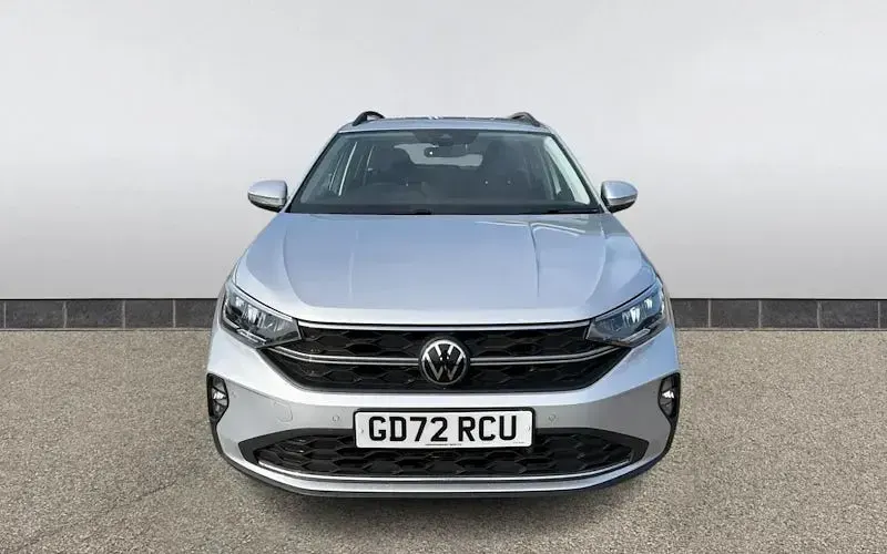 Begagnad VW Taigo Life 110 HK (80 kW) 2023 Silver SUV