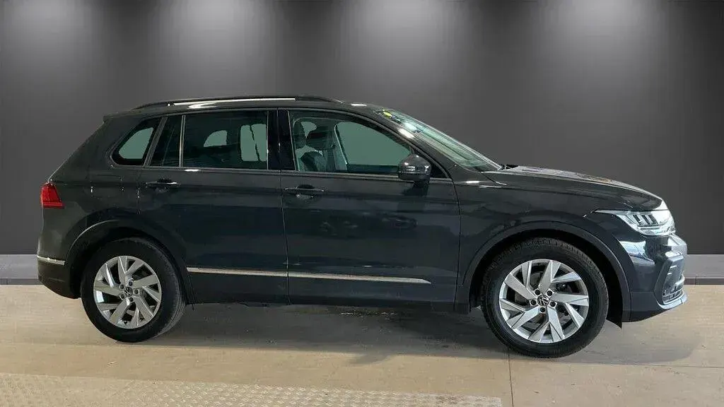 Used VW Tiguan S 150 HP (110 kW) 2021 Grey SUV