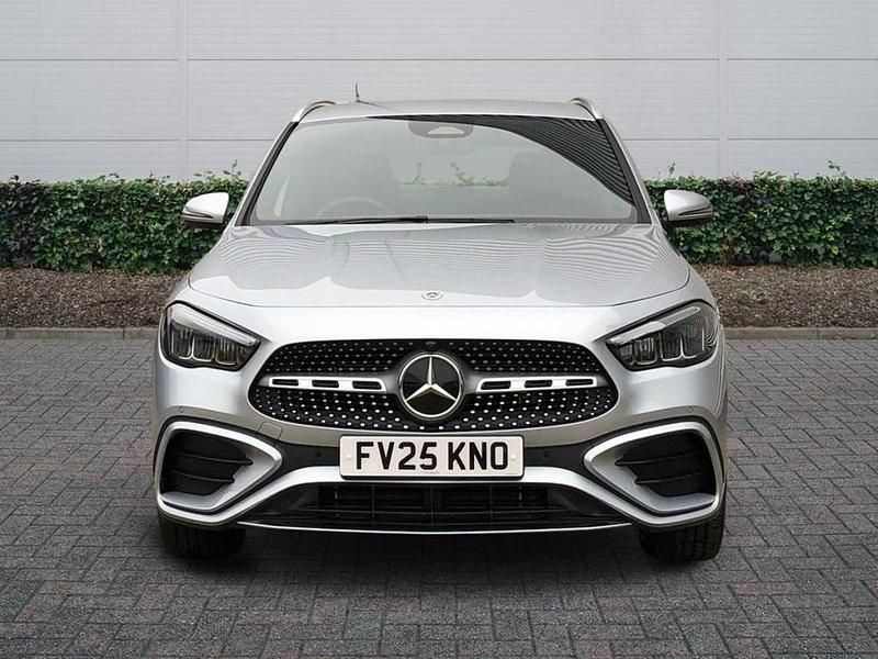 Used Mercedes GLA250 Executive 2025 Hightech silver SUV