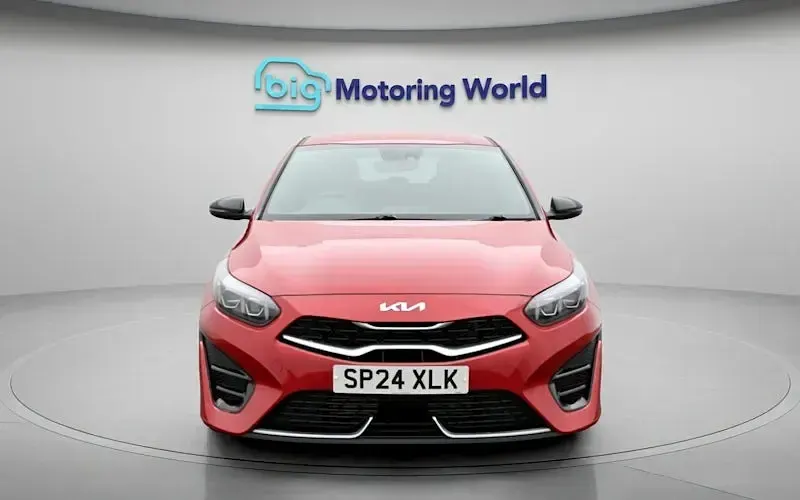 Używany Kia Ceed GT-Line 160 KM (117 kW) 2023 Czerwony Hatchback