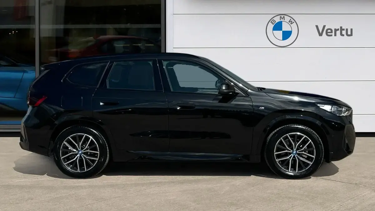 Used BMW iX1 Comfort Edition 150 kW (204 HP) 2025 Black sapphire SUV