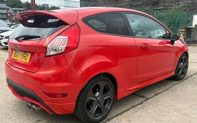 Used Ford Fiesta ST 182 HP (133 kW) 2017 Orange Hatchback