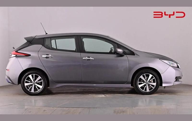Used Nissan Leaf Acenta 108 kW (147 HP) 2021 Grey Hatchback