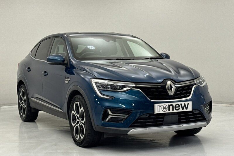 Metallic zanzibar blue Used 2021 Renault Arkana SUV | £15,950 (Good price) - Image 1/4