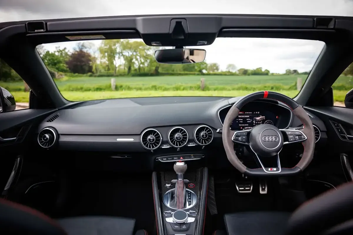 Used Audi TT Roadster Comfort 245 HP (180 kW) 2023 Purple Cabriolet