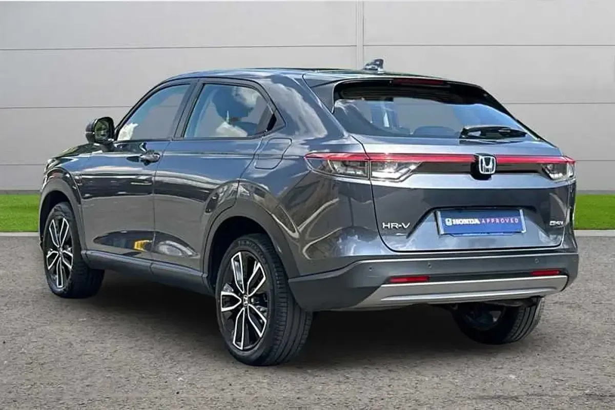 Used Honda HR-V Elegance 131 HP (96 kW) 2024 Grey SUV