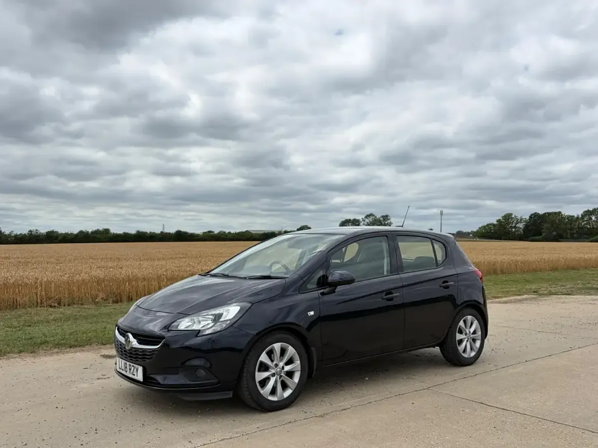 Used Vauxhall Corsa 90 HP (66 kW) 2018 Blue Hatchback