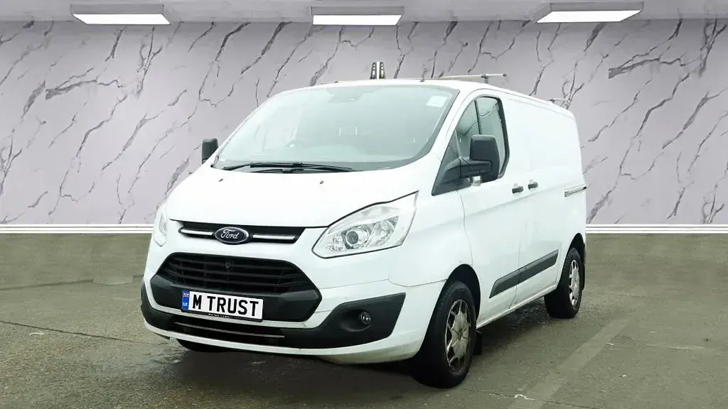 Used Ford Transit Custom Trend 104 HP (76 kW) 2016 White Van