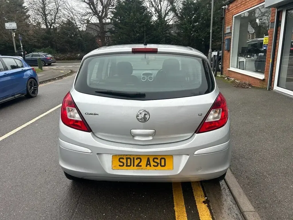 Used Vauxhall Corsa S 85 HP (62 kW) 2012 Silver Hatchback