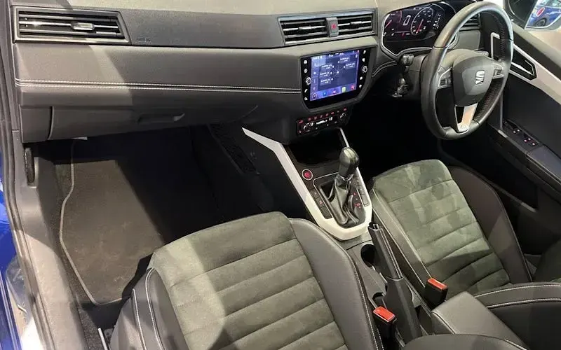 Used Seat Arona XCELLENCE Lux 115 HP (84 kW) 2020 Blue SUV