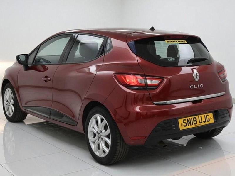 Gebraucht Renault Clio IV Dynamique 75 PS (55 kW) 2018 Rot Kleinwagen