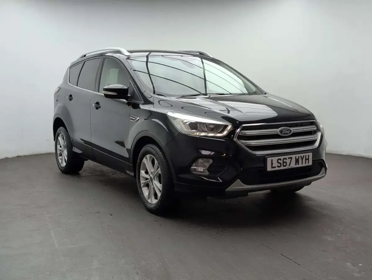 Used Ford Kuga Titanium 120 HP (88 kW) 2017 Black SUV