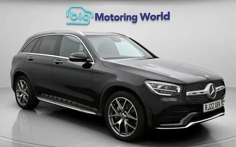 Used Mercedes GLC300 AMG Line Premium Plus 258 HP (189 kW) 2022 SUV
