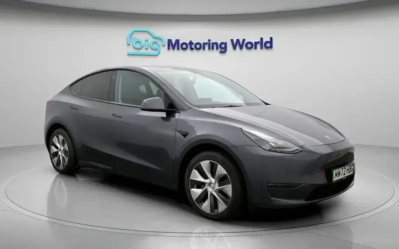 Used Tesla Model Y Long Range AWD 286 kW (389 HP) 2025 SUV