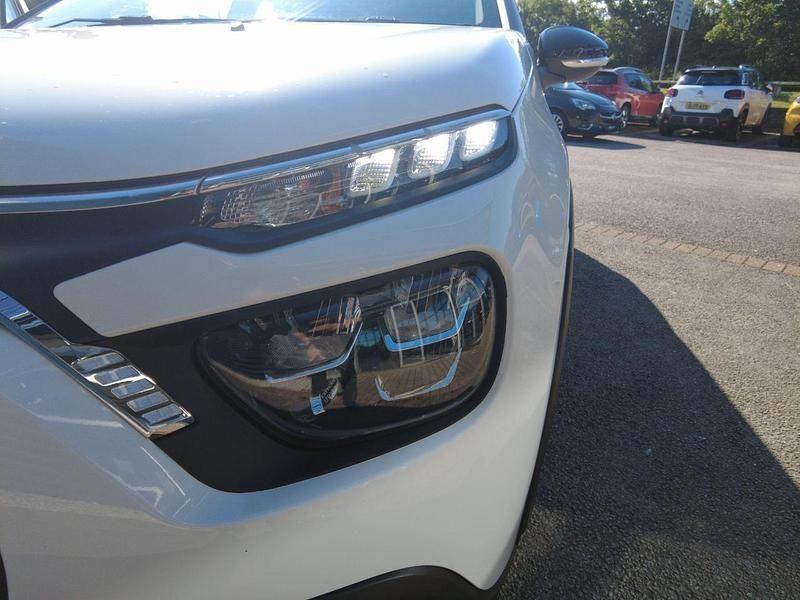 White Used 2024 Citroën C3 PureTech Hatchback | £13,495 (Fair price) - Image 1/4