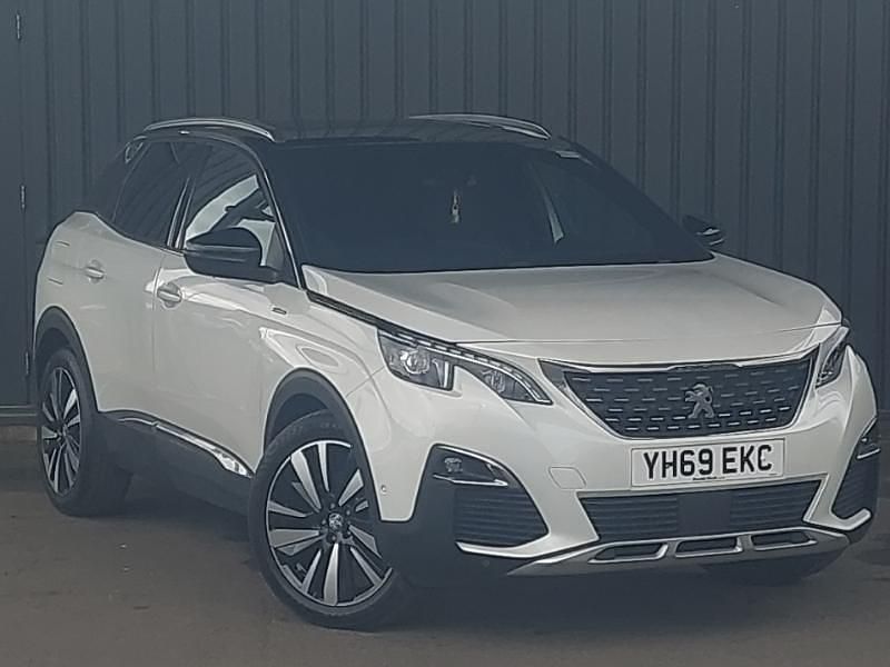 Used Peugeot 3008 Premium 131 HP (96 kW) 2019 White SUV