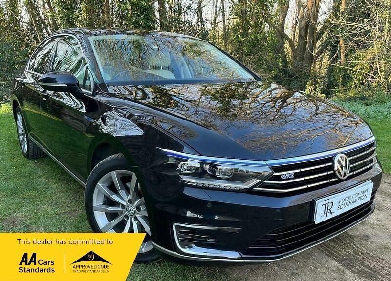 Usado VW Passat Advance 218 HP (160 kW) 2018 Preto Sedan