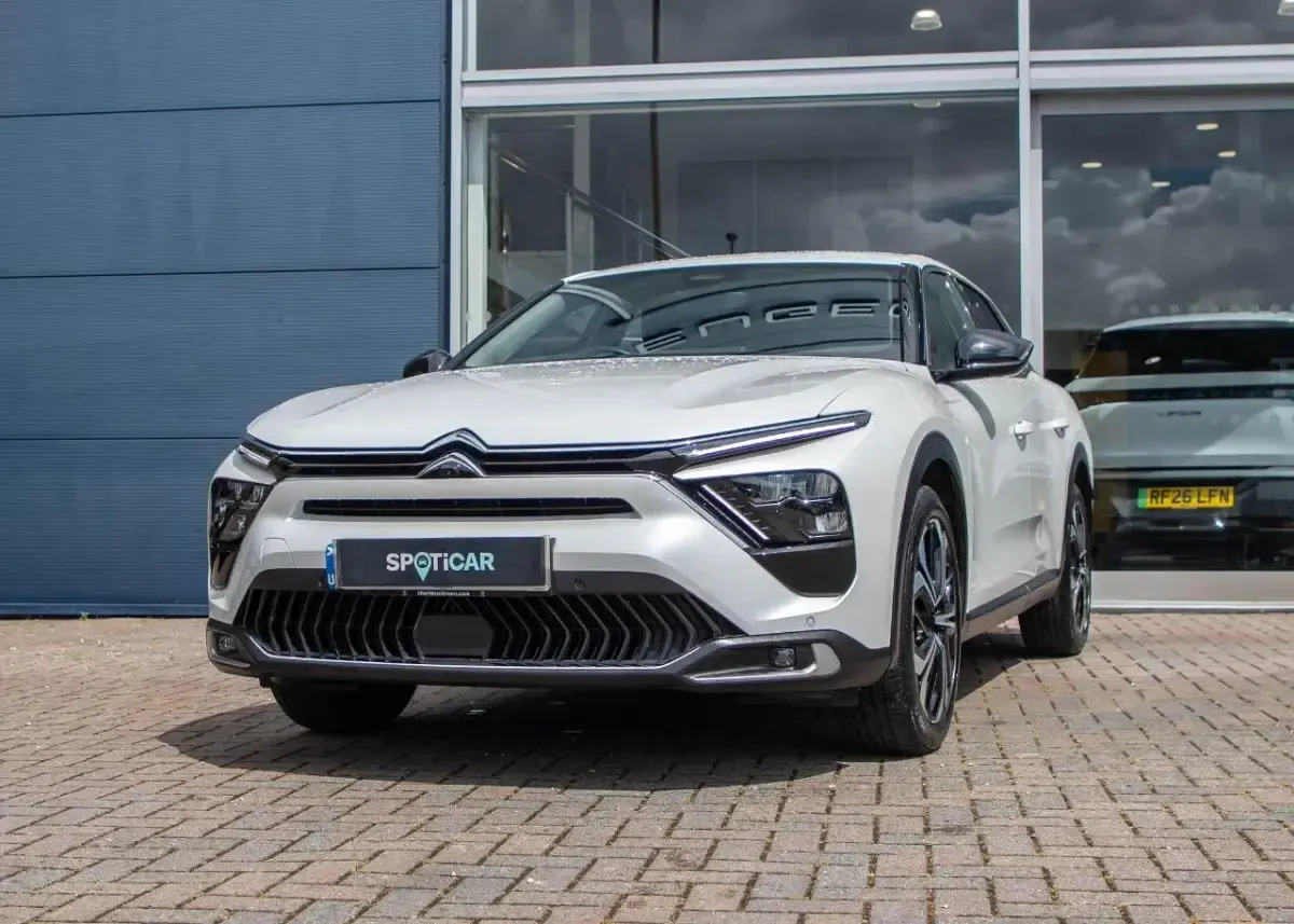 Used Citroën C5 X PureTech 127 HP (93 kW) 2024 White Estate