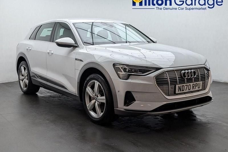 White Used 2021 Audi e-tron Advanced SUV | £15,800 (Good price) - Image 1/1