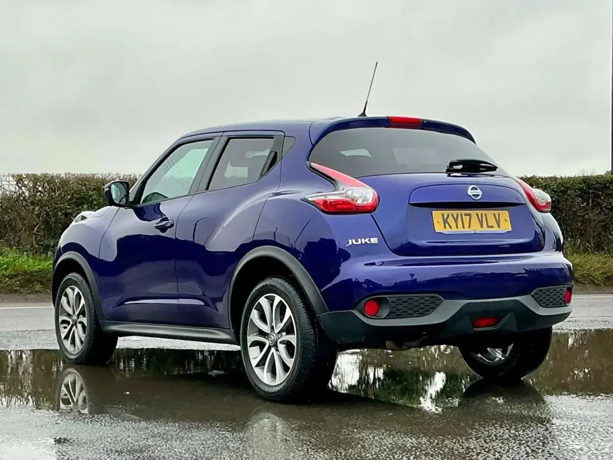 Used Nissan Juke Tekna 115 HP (84 kW) 2017 Blue SUV