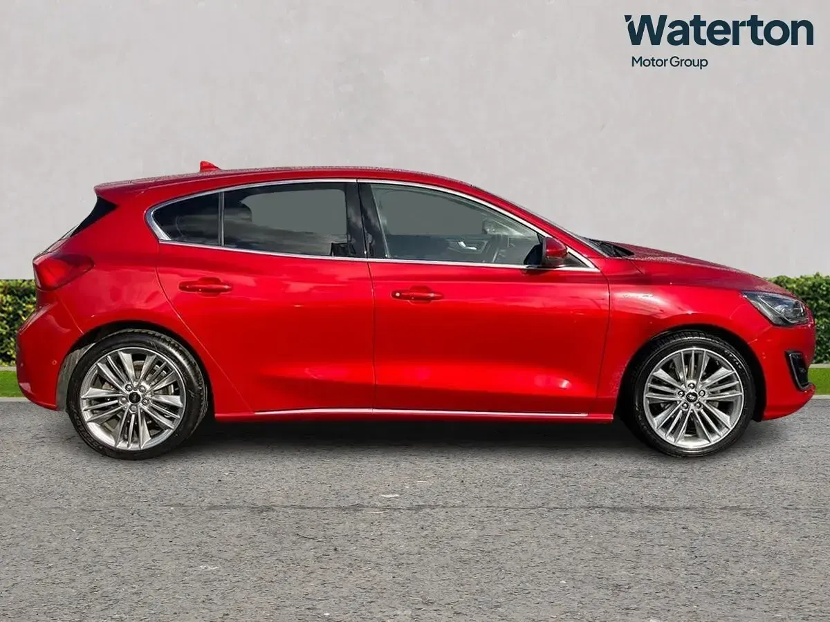Used Ford Focus Vignale 125 HP (91 kW) 2020 Red Hatchback