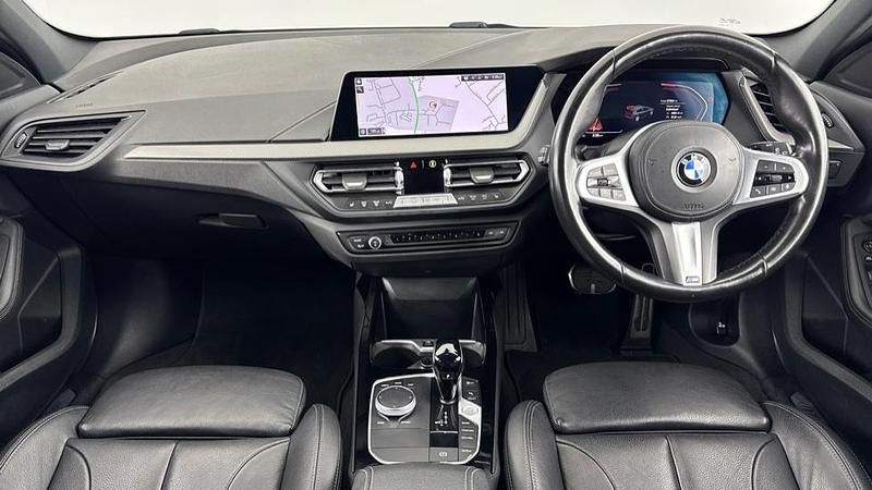 Used BMW 118 M Sport 136 HP (100 kW) 2023 White Hatchback