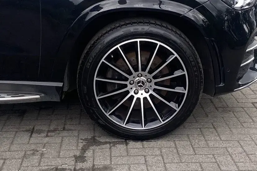 Used Mercedes GLE400 AMG line 325 HP (239 kW) 2023 Obsidian black SUV