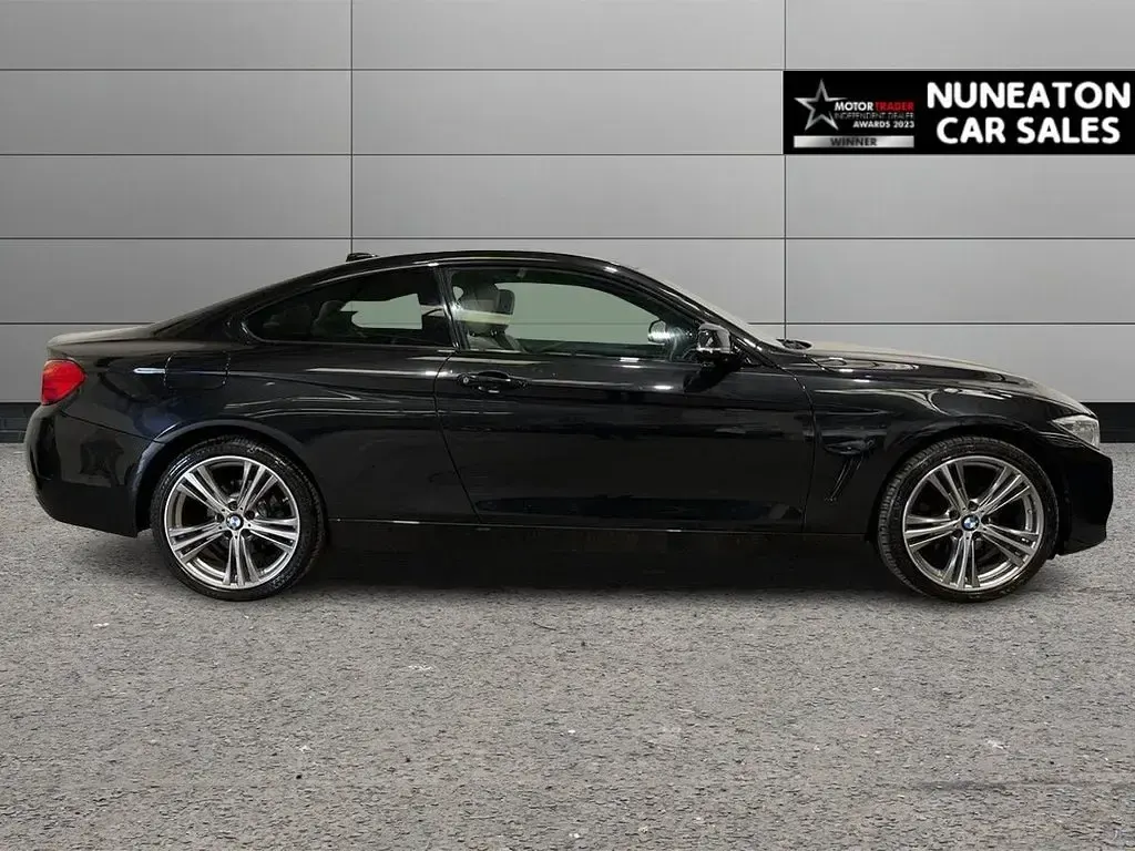 Begagnad BMW 420 Sport Line 190 HK (139 kW) 2016 Svart Sportkupé