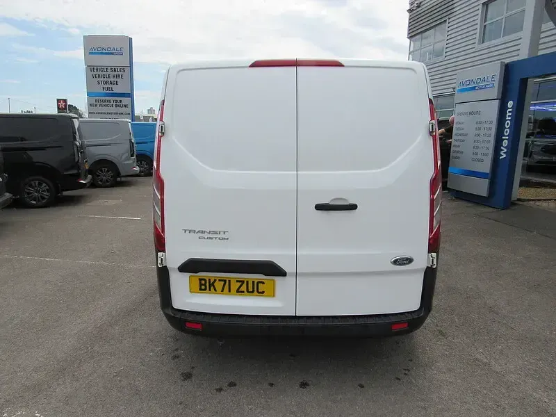 Used Ford Transit Custom 105 HP (77 kW) 2021 White Van