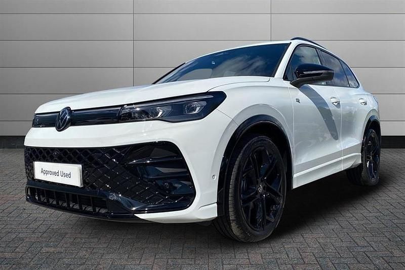 Used VW Tiguan R-line 150 HP (110 kW) 2025 Pure white SUV