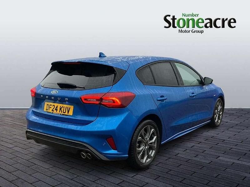 Gebraucht Ford Focus ST-Line 155 PS (114 kW) 2024 Blau Kleinwagen