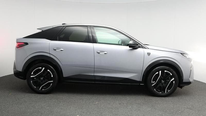 Grey Used 2025 Peugeot e-3008 GT SUV | £27,999 (Good price) - Image 1/4