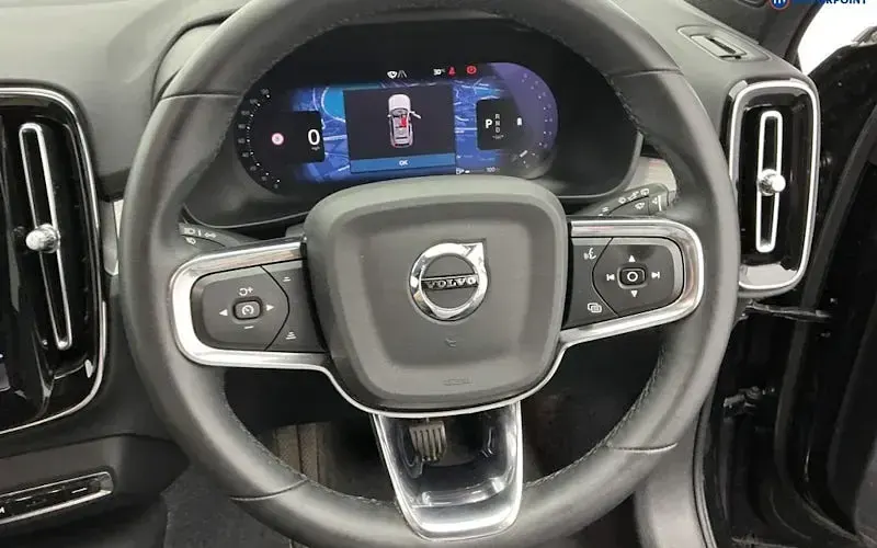 Used Volvo XC40 Plus 163 HP (119 kW) 2023 Black SUV