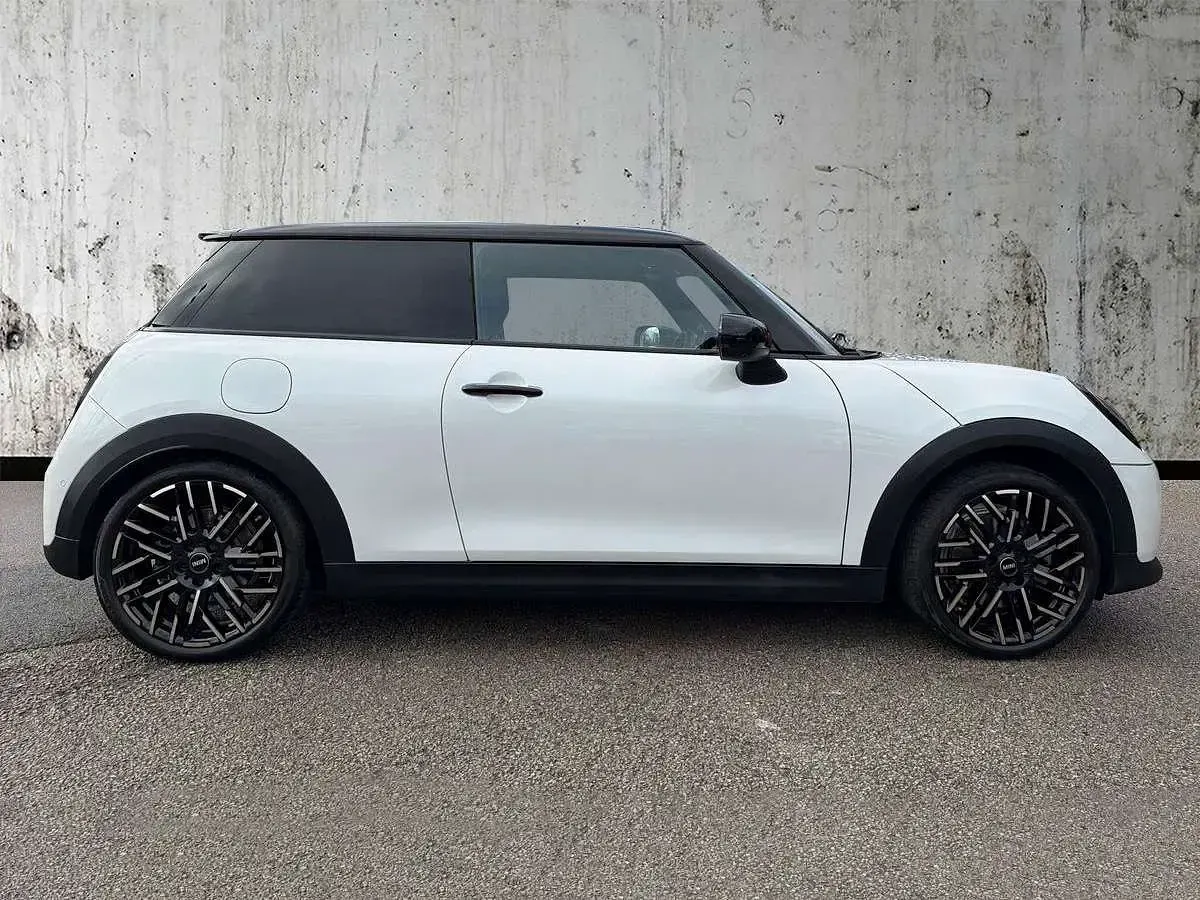 Usado Mini Cooper Exclusive 2024 Branco Citadino