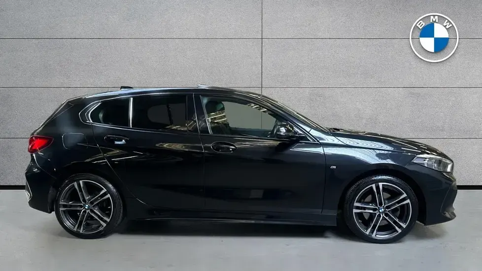 Used BMW 118 M Sport 134 HP (98 kW) 2023 Black Hatchback