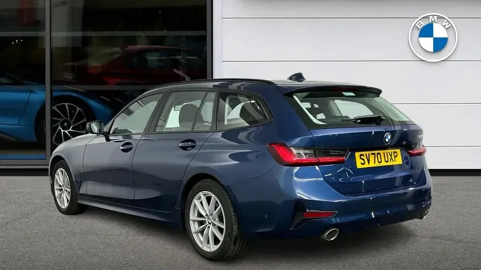 Used BMW 320 Sport Line 181 HP (133 kW) 2020 Blue Estate