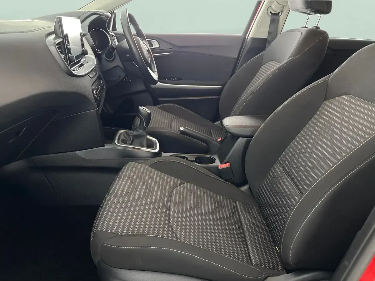 Used Kia Ceed 2024 Red Hatchback