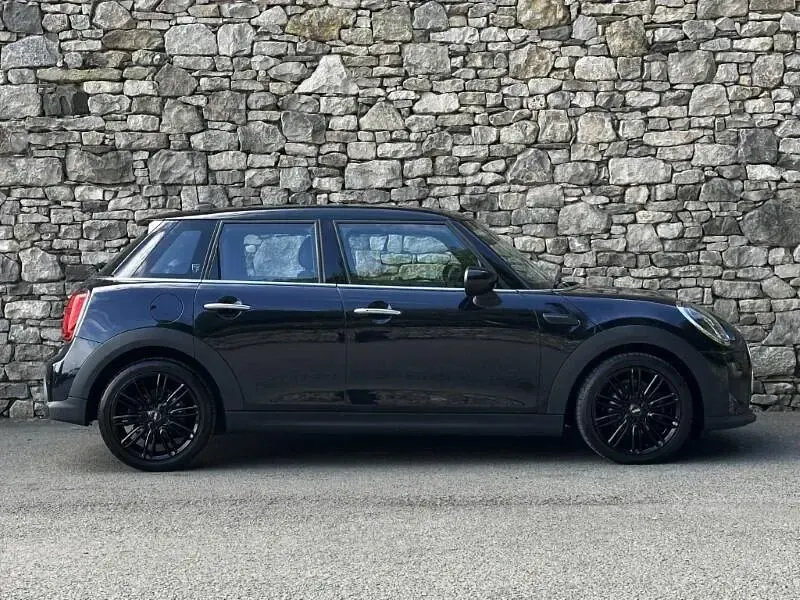 Used Mini Cooper Exclusive 134 HP (98 kW) 2022 Black Hatchback