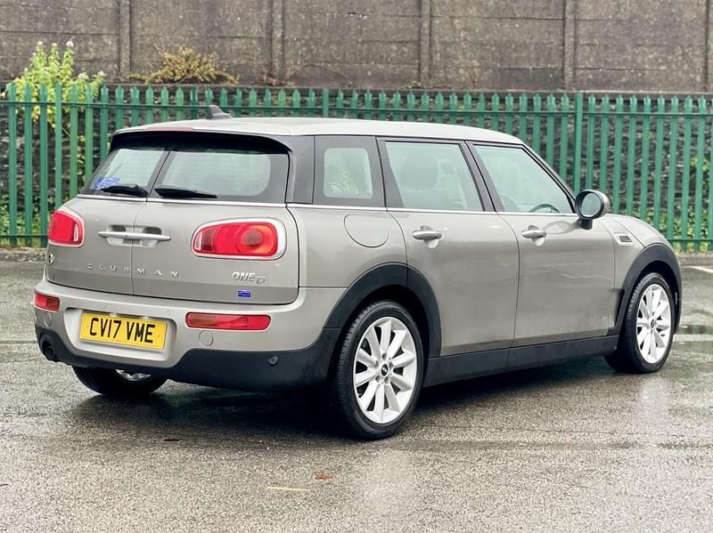 Used Mini One D Clubman 114 HP (83 kW) 2017 Silver Estate