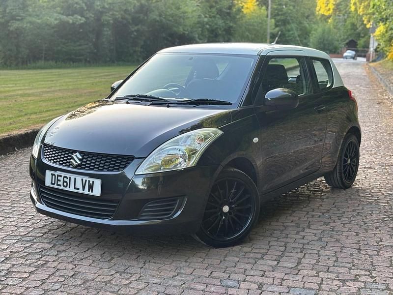 Used Suzuki Swift SZ3 94 HP (69 kW) 2011 Black Hatchback