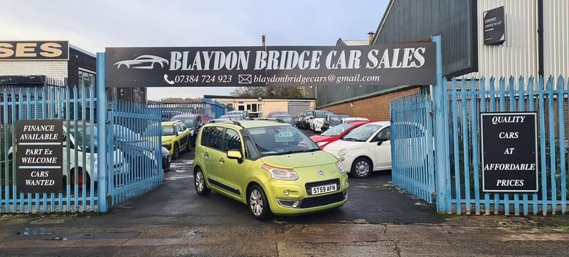 Green Used 2009 Citroën C3 Picasso Exclusive MPV | £2,199 (Good price) - Image 1/4
