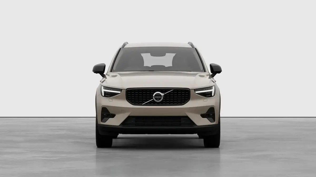 New Volvo XC40 Plus 163 HP (119 kW) 2026 Sand dune SUV
