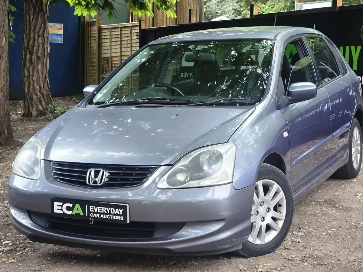 Begagnad Honda Civic SE 110 HK (80 kW) 2004 Blå Halvkombi