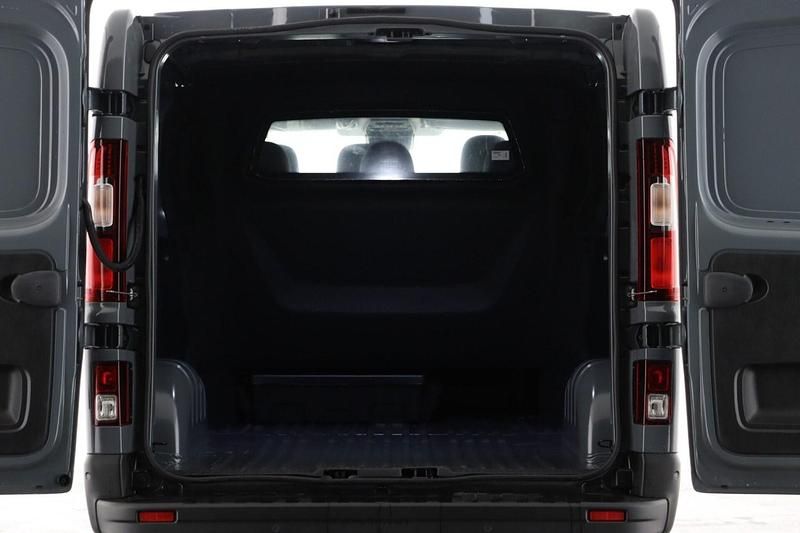 New Renault Trafic 2025 Grey MPV