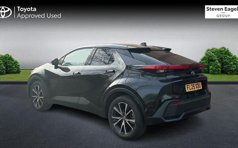 Used Toyota C-HR Design 140 HP (102 kW) 2026 SUV