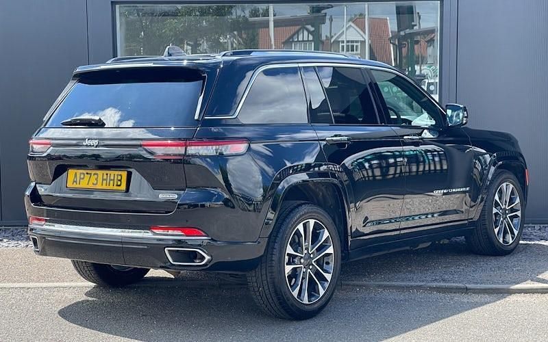 Used Jeep Grand Cherokee Overland 381 HP (280 kW) 2023 Black SUV