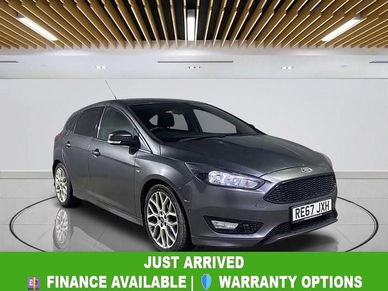 Used Ford Focus ST-Line 120 HP (88 kW) 2017 Grey Hatchback