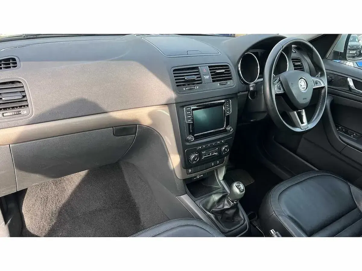 Used Skoda Yeti 81 HP (59 kW) 2016 Jungle green metallic SUV